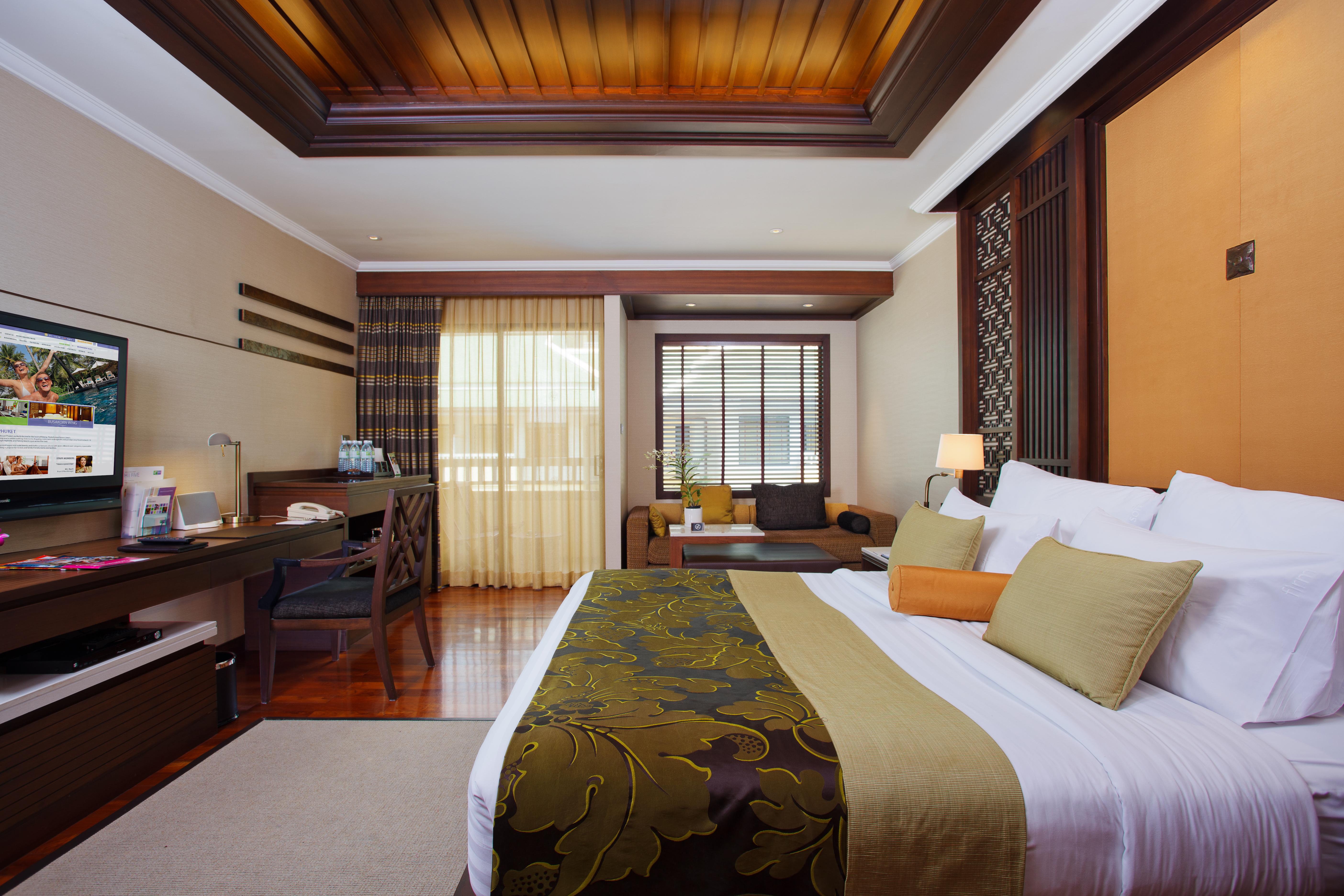 Holiday Inn Resort Phuket, An Ihg Hotel Patong Bagian luar foto