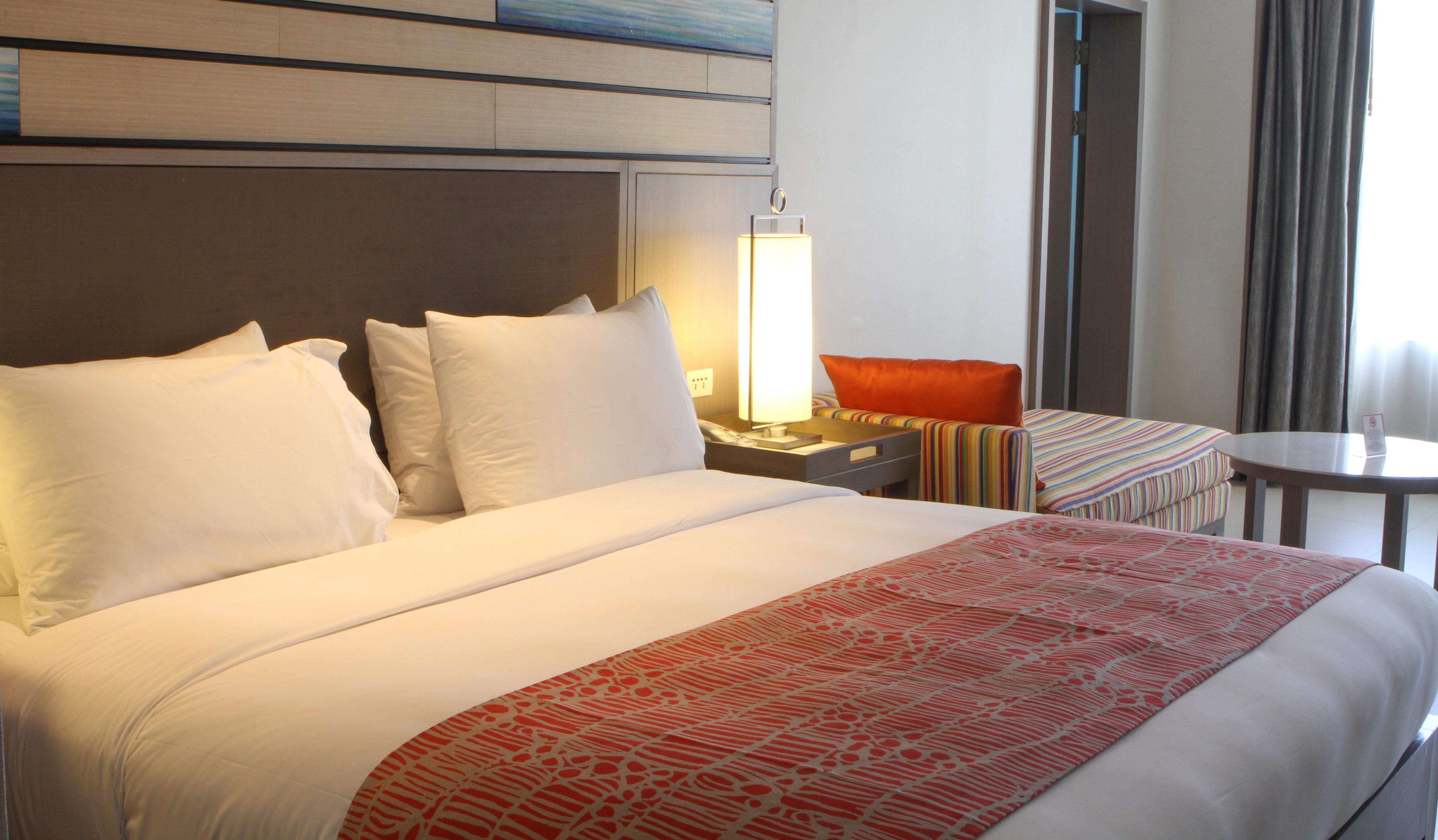 Holiday Inn Resort Phuket, An Ihg Hotel Patong Bagian luar foto